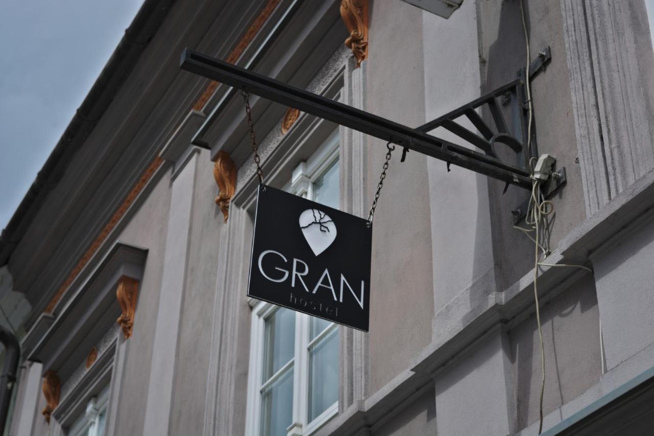 Gran Hostel Banská Bystrica Eksteriør bilde