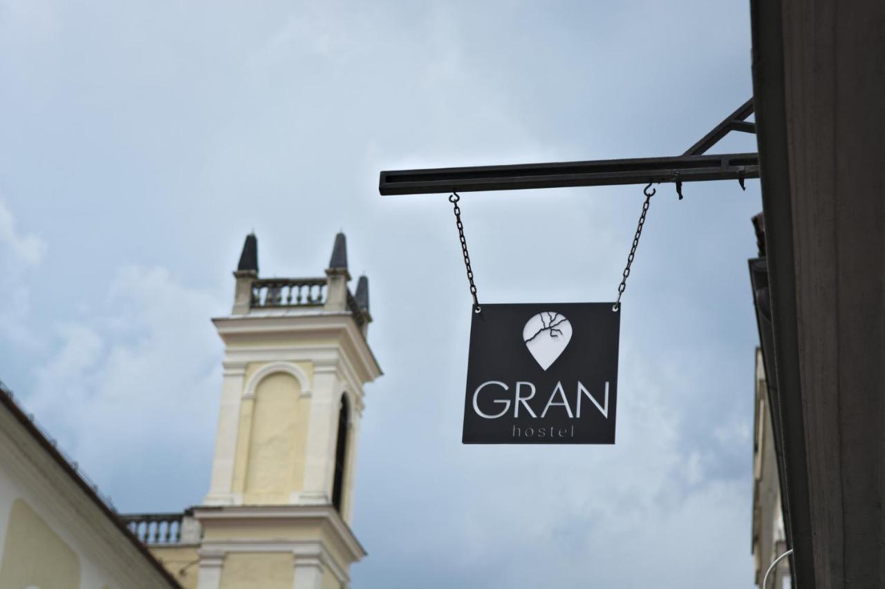 Gran Hostel Banská Bystrica Eksteriør bilde
